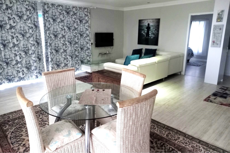 2 Bedroom Property for Sale in Blue Lagoon Western Cape